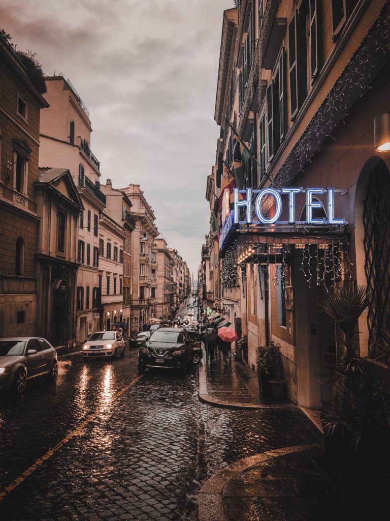 Budget Hotels: How to Pick a Winner