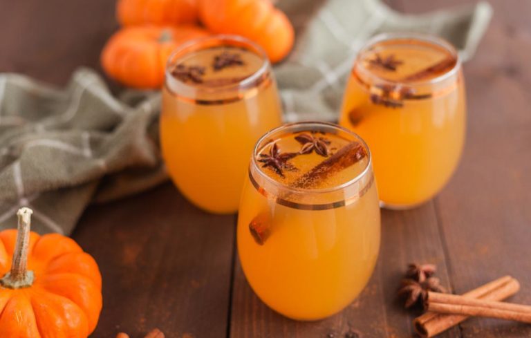 How To Make Warm Apple Cider with Alcohol