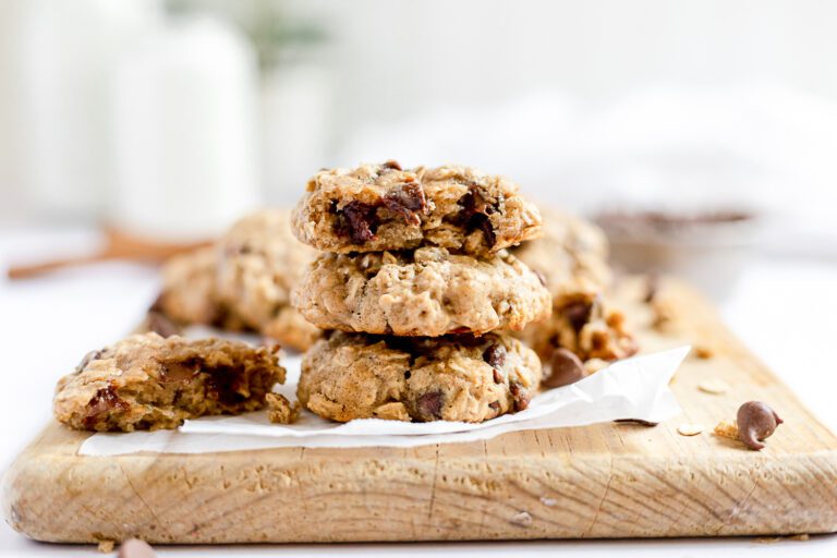 Chocolate Chip Oatmeal Cookies