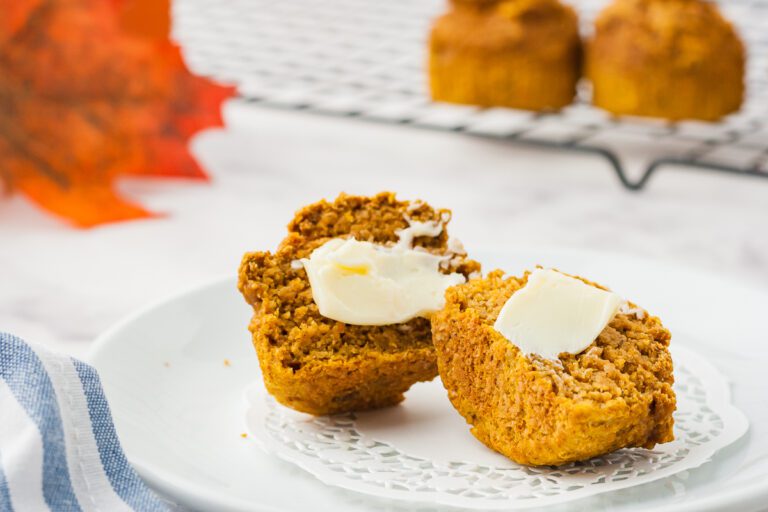 Pumpkin Muffins With Banana and Oatmeal
