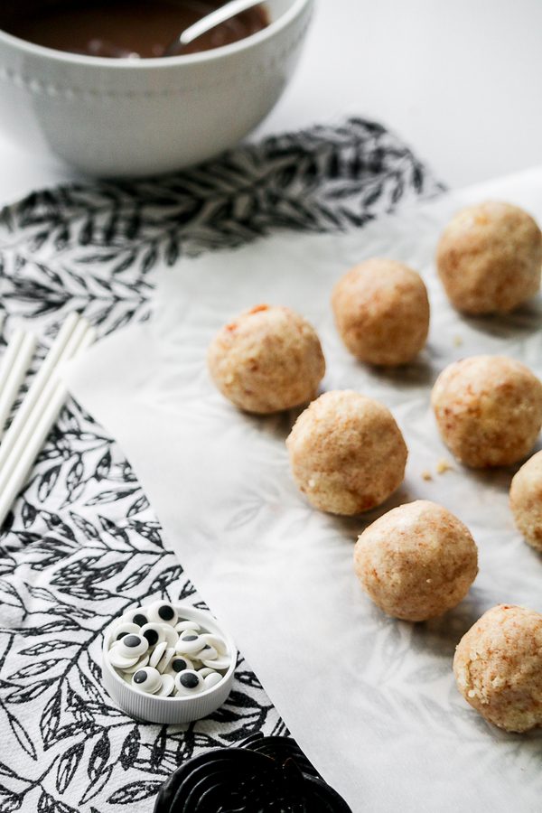 Cake Pops That Look Like Spiders