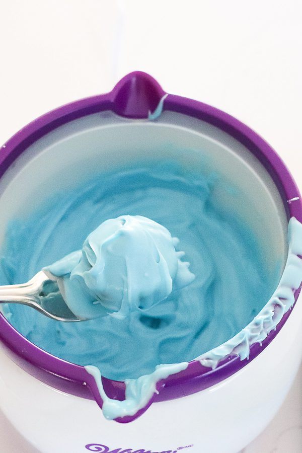 Oreo balls That Look Like friendly monsters