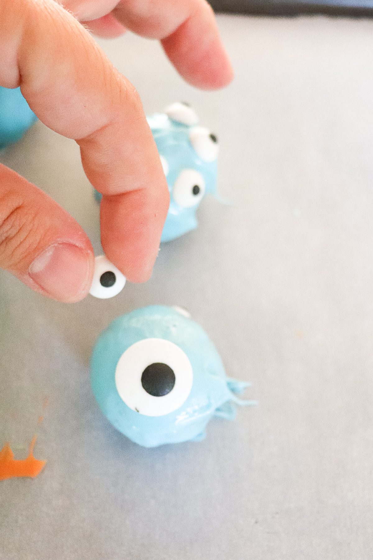 Oreo balls That Look Like friendly monsters
