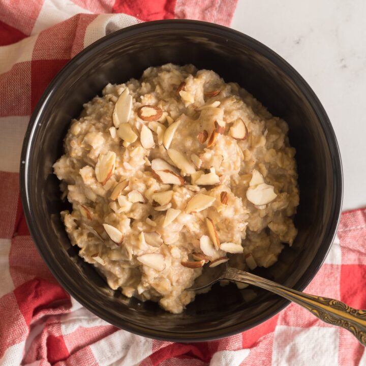 Super easy oatmeal made in minutes