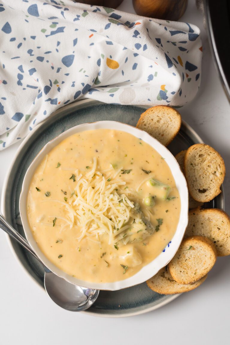 Slow Cooker Broccoli Cheese Soup with Velveeta