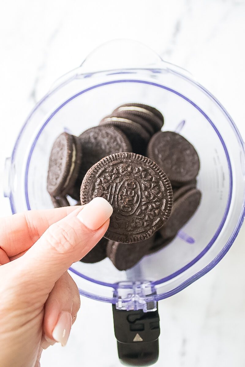 oreo biscuits to be crushed in the cake blender