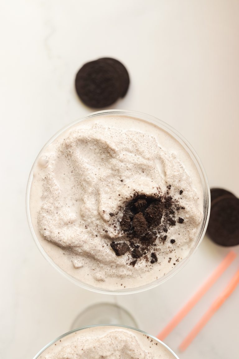 Easy Margarita made with Oreo cookies
