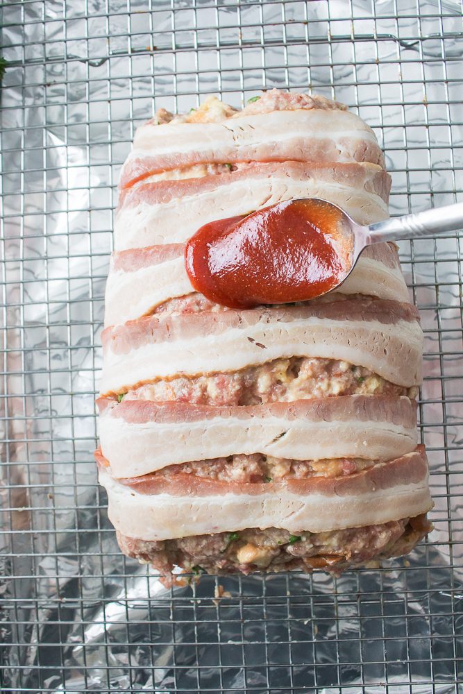 Pour the sauce on the meatloaf