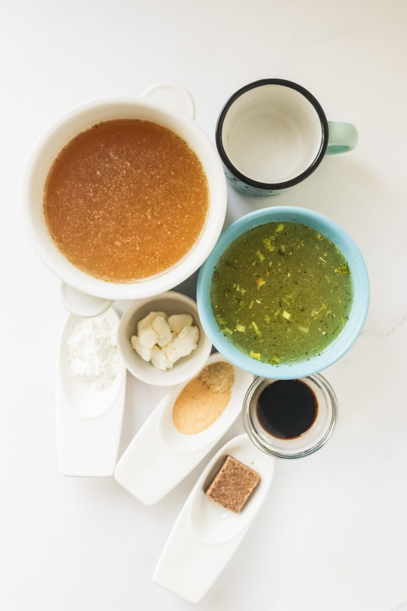 Gather all the ingredients to make borwn gravy