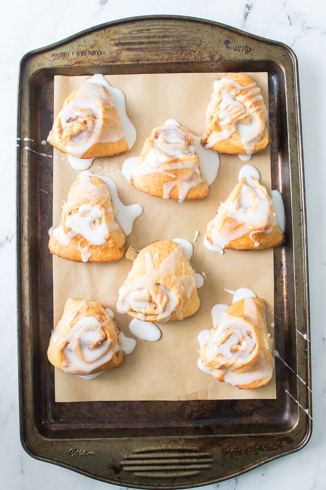 Cinnamon Rolls made with applesauce as the filling
