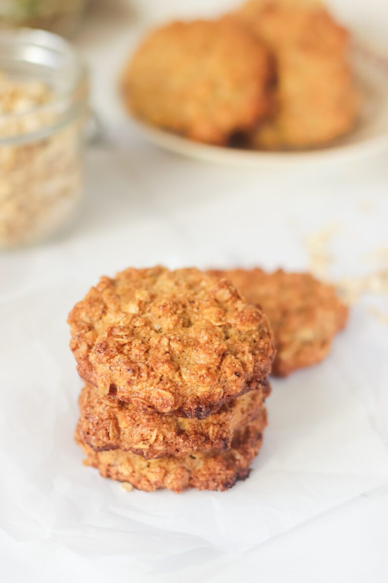 Easy Oatmeal cookies made with minimal ingredients