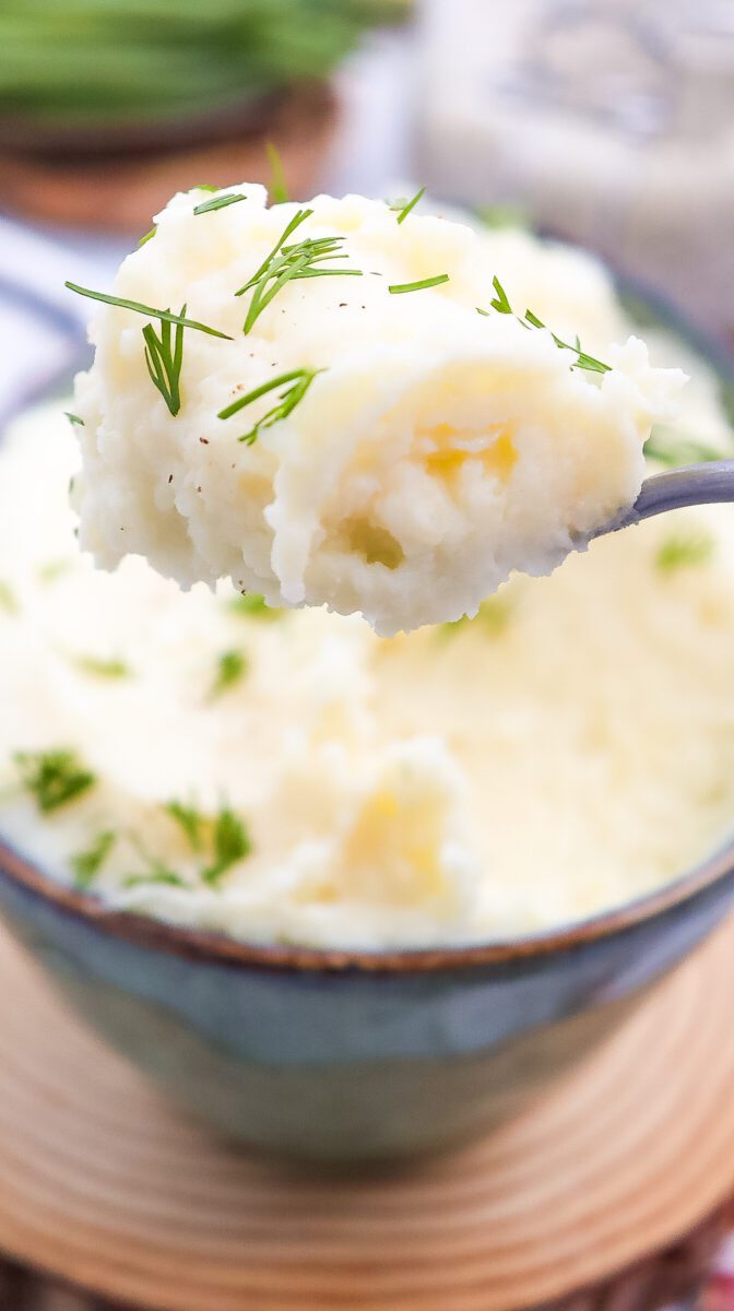 Easy Mashed Potatoes with Yukon Gold Potatoes